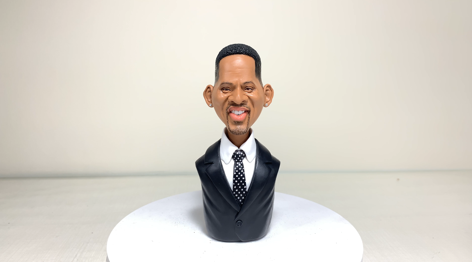 Bust Figurines - Handcrafted by Artisan Jay - Bazrr